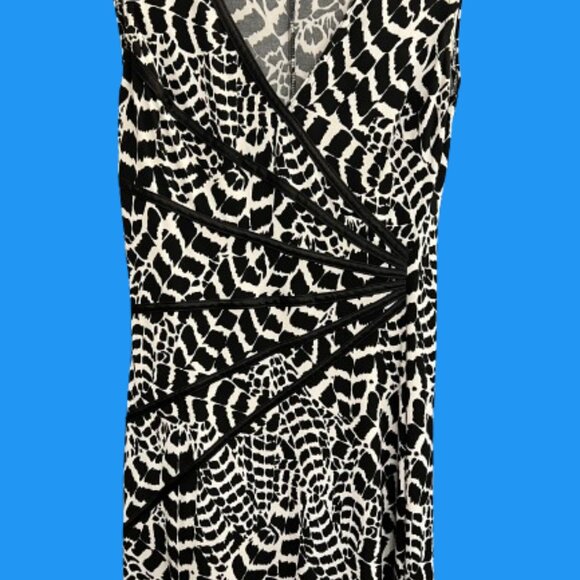 Connected Apparel Black & White Dress Women's Size 6 - Picture 4 of 5